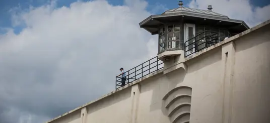 Verscheur je huisreglement!